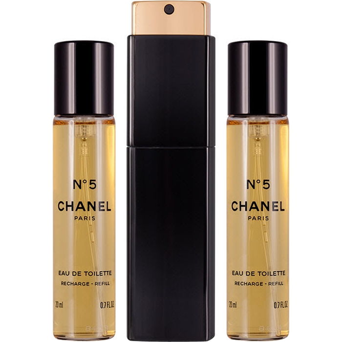 CHANEL no Instagram: “BLEU DE CHANEL Parfum. New Twist and Spray